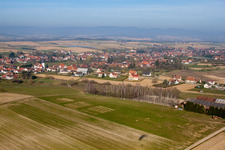 Seebach im Bundesland Bas-Rhin, Frankreich von oben gesehen