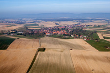 Luftaufnahme von Hunspach im Bundesland Bas-Rhin, Frankreich
