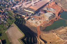 Niederbetschdorf im Bundesland Bas-Rhin, Frankreich von oben