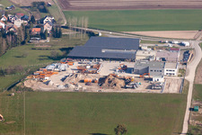 Gebäude und Produktionshallen auf dem Werksgelände HERRMANN Travaux Publics in Surbourg in Grand Est im Bundesland Bas-Rhin, Frankreich