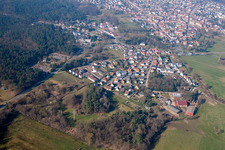 Schweighouse-sur-Moder im Bundesland Bas-Rhin, Frankreich von einer Drohne aus