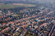 Bischwiller im Bundesland Bas-Rhin, Frankreich von einer Drohne aus