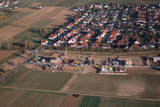 Luftbild von Neubaugebiet Am Steinsteg in Bornheim im Bundesland Rheinland-Pfalz, Deutschland