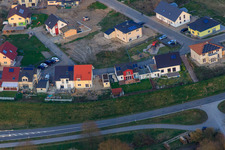 Falkenweg Forstlandallee in Jockgrim im Bundesland Rheinland-Pfalz, Deutschland