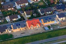 Forstlandalllee in Jockgrim im Bundesland Rheinland-Pfalz, Deutschland aus der Luft