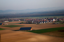 Luftaufnahme von Schleithal im Bundesland Bas-Rhin, Frankreich