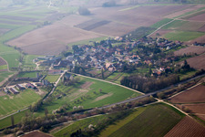 Soultz-sous-Forêts im Bundesland Bas-Rhin, Frankreich vom Flugzeug aus