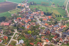 Dorfansicht aus Nordwesten im Ortsteil Herreth in Itzgrund im Bundesland Bayern, Deutschland