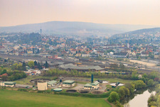 Kläranlage vor dem historischen Rundlokschuppen im Ortsteil Seubelsdorf in Lichtenfels im Bundesland Bayern, Deutschland