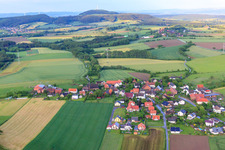 Dorfansicht aus Südwesten im Ortsteil Niese in Lügde im Bundesland Nordrhein-Westfalen, Deutschland