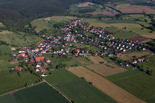 Luftbild von Dorf - Ansicht von Bosseborn in Höxter im Bundesland Nordrhein-Westfalen, Deutschland
