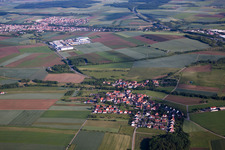 Dorfansicht im Ortsteil Mühlhausen in Estenfeld im Bundesland Bayern, Deutschland