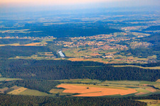 Stadtübersicht aus Nordwesten im Ortsteil Neckarelz in Mosbach im Bundesland Baden-Württemberg, Deutschland