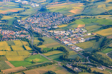 Dorfansicht im Kraichgau aus Nordosten in Meckesheim im Bundesland Baden-Württemberg, Deutschland