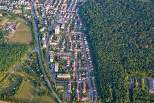 Luftbild von Heidelberger Straße von Norden in Wiesloch im Bundesland Baden-Württemberg, Deutschland
