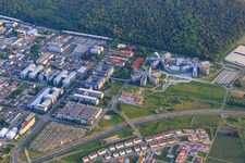 Luftaufnahme von Industriegebiet an der Dietmar-Hopp-Allee mit SAP SE in Walldorf im Bundesland Baden-Württemberg, Deutschland