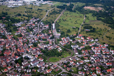 Luftaufnahme von Ortsteil Ittersbach in Karlsbad im Bundesland Baden-Württemberg, Deutschland