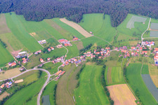 Zavelsteiner Straße im Ortsteil Würzbach in Oberreichenbach im Bundesland Baden-Württemberg, Deutschland