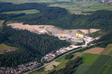 Erddeponie und Steinbruch im Ortsteil Sulz am Eck in Wildberg im Bundesland Baden-Württemberg, Deutschland