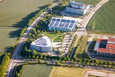 Gebäudekomplex des Institut BMW Car IT GmbH in Ulm im Ortsteil Eselsberg im Bundesland Baden-Württemberg, Deutschland
