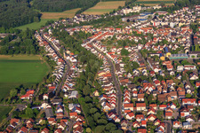 Lietzelhorster Straße und Kettelerstraße links und rechts des Klingbach-Tankgraben in Herxheim bei Landau im Bundesland Rheinland-Pfalz, Deutschland
