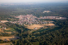 Drohnenaufname von Soufflenheim im Bundesland Bas-Rhin, Frankreich