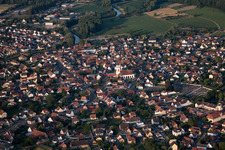 Drusenheim im Bundesland Bas-Rhin, Frankreich von einer Drohne aus
