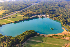 Waltersweier Baggersee im Gottwald mit Hermann Uhl KG im Ortsteil Weier in Offenburg im Bundesland Baden-Württemberg, Deutschland