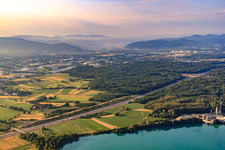 Autobahn A5 zwischen Baggersee und Gottwald im Ortsteil Waltersweier in Offenburg im Bundesland Baden-Württemberg, Deutschland