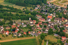Evangel. Kirche am Friedhof in Buggingen im Bundesland Baden-Württemberg, Deutschland
