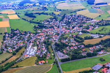 Dorfansicht aus Südwesten im Ortsteil Weyhers in Ebersburg im Bundesland Hessen, Deutschland
