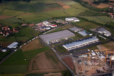 Lagerhallen und Speditionsgebäude der VTL Vernetzte-Transport-Logistik GmbH in Fulda im Ortsteil Malkes im Bundesland Hessen, Deutschland