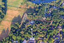Drohnenaufname von Holiday-Park am frühen Morgen in Haßloch im Bundesland Rheinland-Pfalz, Deutschland