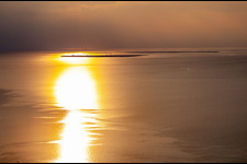 Insel Neuwerk bei Flut im Sonnenuntergang in Hamburg, Deutschland