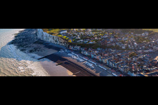 Panorama in Mers-les-Bains im Bundesland Somme, Frankreich