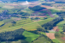 Segelflug- Gelände auf dem Flugplatz Binningen im Ortsteil Binningen in Hilzingen im Bundesland Baden-Württemberg, Deutschland