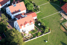 Luftaufnahme von Im Schlossgarten in Minfeld im Bundesland Rheinland-Pfalz, Deutschland