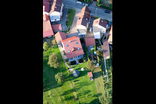 Eichstr in Minfeld im Bundesland Rheinland-Pfalz, Deutschland aus der Drohnenperspektive