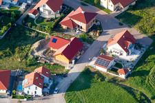 Uhlandstr in Neuburg am Rhein im Bundesland Rheinland-Pfalz, Deutschland