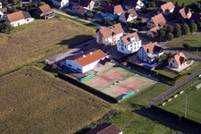 Luftaufnahme von Schleithal im Bundesland Bas-Rhin, Frankreich