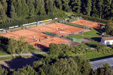 Tennisplatz in Steinfeld im Bundesland Rheinland-Pfalz, Deutschland