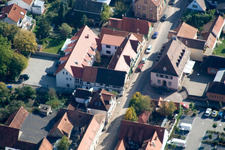 Bahnhofstraße Hotel zum Rössel in Kandel im Bundesland Rheinland-Pfalz, Deutschland von oben