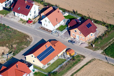 Ahornweg, Neubaugebiet in den Brotäckern in Steinweiler im Bundesland Rheinland-Pfalz, Deutschland