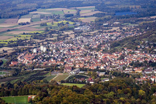 Luftbild von Ortsansicht der Straßen und Häuser der Wohngebiete im Ortsteil Grötzingen in Karlsruhe im Bundesland Baden-Württemberg, Deutschland