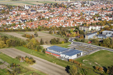 Bienwaldhalle Kandel im Bundesland Rheinland-Pfalz, Deutschland von einer Drohne aus