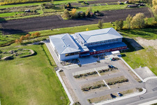 Bienwaldhalle Kandel im Bundesland Rheinland-Pfalz, Deutschland aus der Luft betrachtet