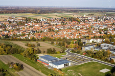 Luftaufnahme von Bienwaldhalle Kandel im Bundesland Rheinland-Pfalz, Deutschland