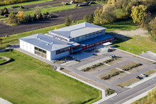 Bienwaldhalle Kandel im Bundesland Rheinland-Pfalz, Deutschland aus der Drohnenperspektive