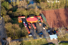 Circus Weisheit am Sportplatz in Kandel im Bundesland Rheinland-Pfalz, Deutschland aus der Luft