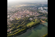 Rheinufer Strandkies in Germersheim im Bundesland Rheinland-Pfalz, Deutschland